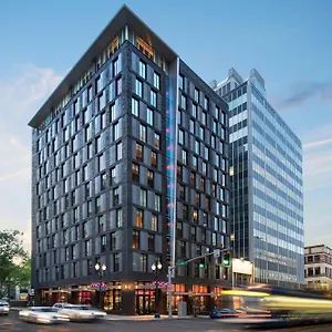 Hotel Moxy Downtown
